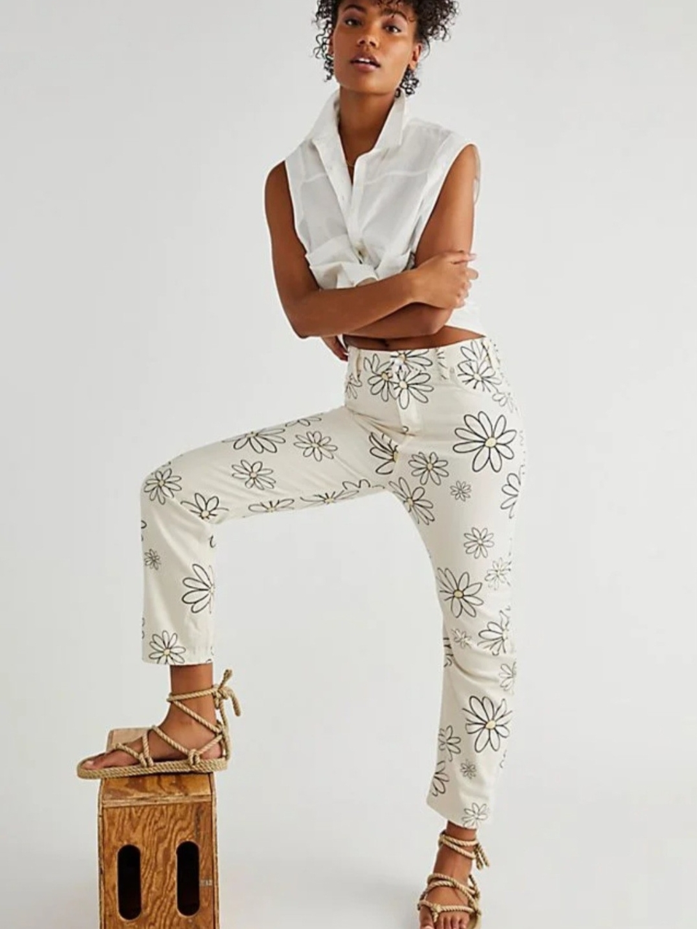 We The Free (Free People) Daisy Wren Straight Leg Jeans | Size 31 (12) - Picture 5 of 6
